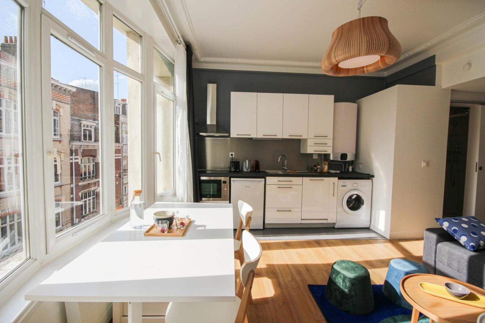 Fully-Equipped Apartment In City Center + Parking Lilla Esterno foto